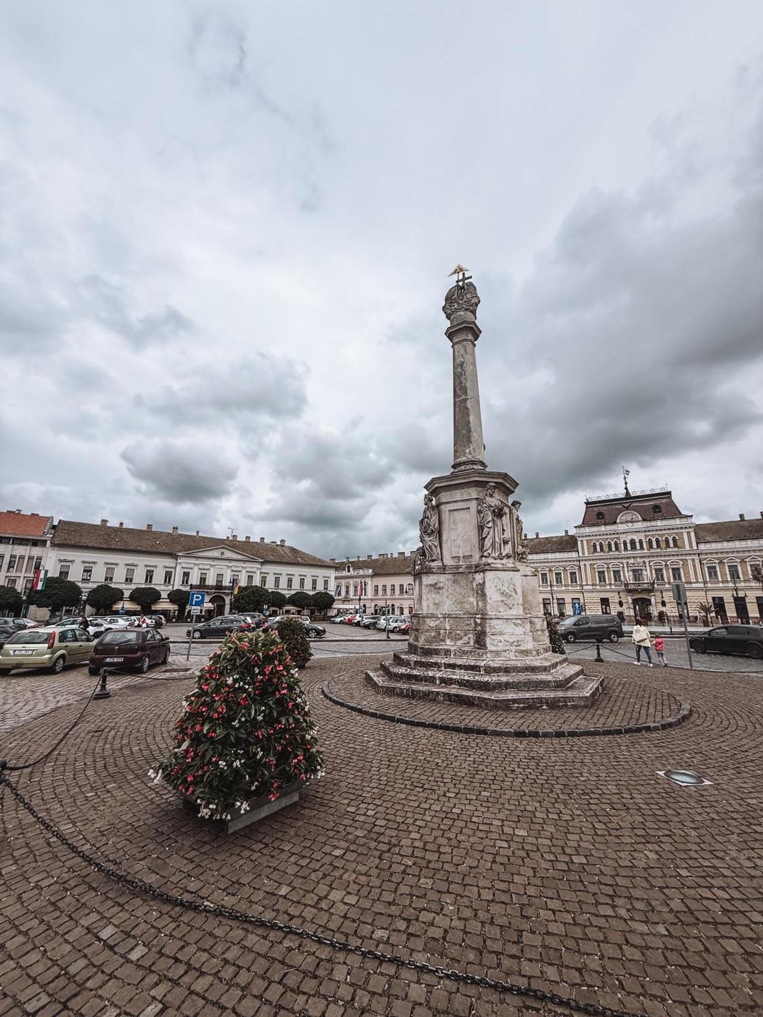 Sobri Halaszcsarda Es Panzio Baja Exteriör bild